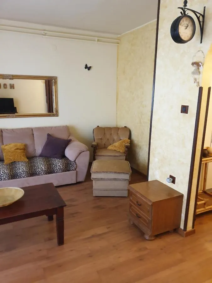 Apartment Barbara Chanel ポレッチ